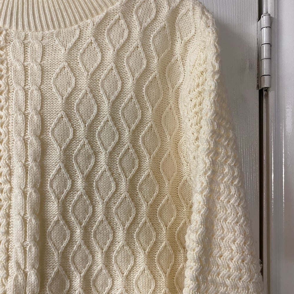 Vintage Baxter & Wells Size Large Ivory Cream Cable Knit Crew Neck Sweater - Picture 4 of 14